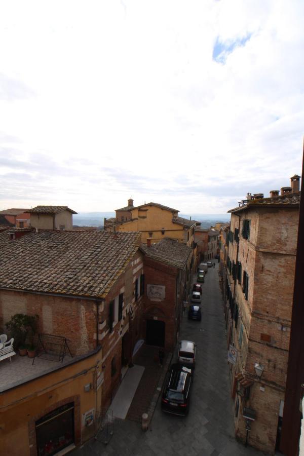 Nora'S House Appartement Siena Buitenkant foto